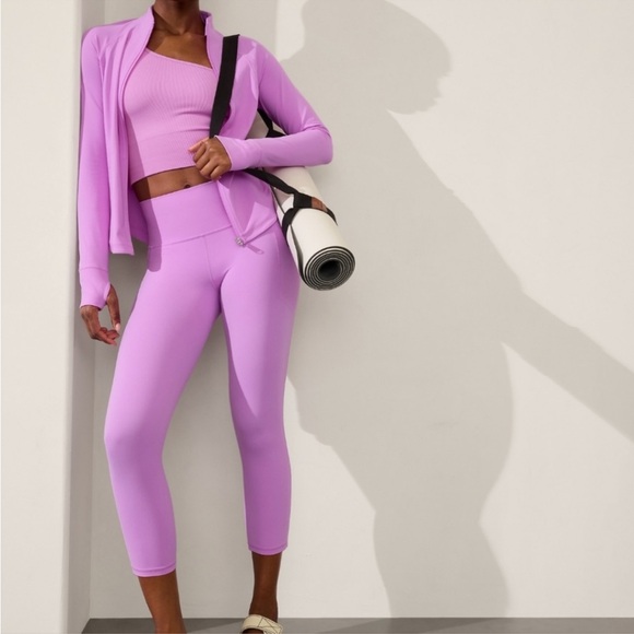 Athleta Salutation Stash Capri. Orchid. NWT Size Large - Picture 1 of 10